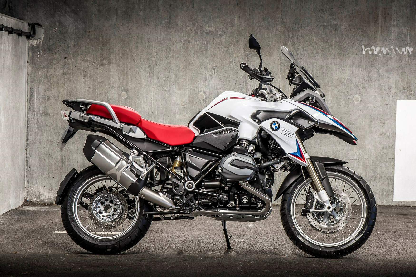 hecho jamón Conquistar BMW R 1200GS LC Adventure Iconic Limited Edition (2016) technical  specifications